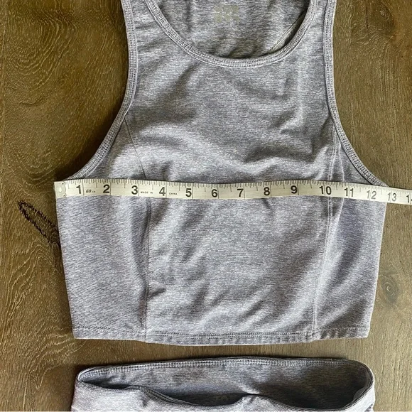 ✝️ JoyLab | LIKE NEW • Grey & White Workout Outfit - Picture 5 of 12